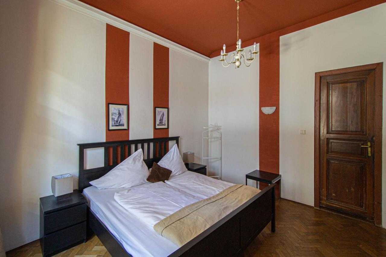For Celebrations Spacious 3Bdr Apartment With Balcony Prague Exterior photo