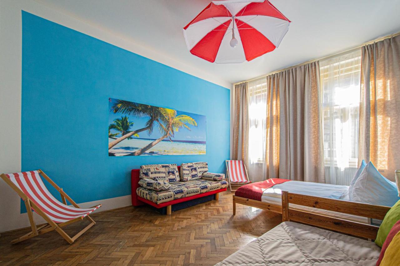 For Celebrations Spacious 3Bdr Apartment With Balcony Prague Exterior photo