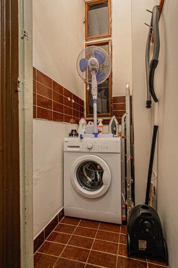 For Celebrations Spacious 3Bdr Apartment With Balcony Prague Exterior photo