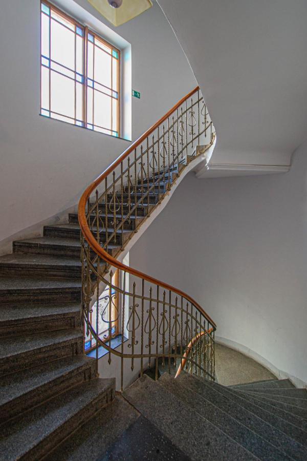 For Celebrations Spacious 3Bdr Apartment With Balcony Prague Exterior photo