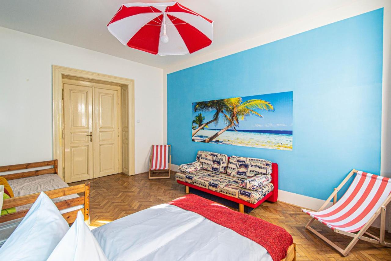For Celebrations Spacious 3Bdr Apartment With Balcony Prague Exterior photo
