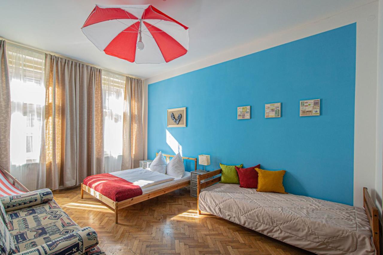 For Celebrations Spacious 3Bdr Apartment With Balcony Prague Exterior photo