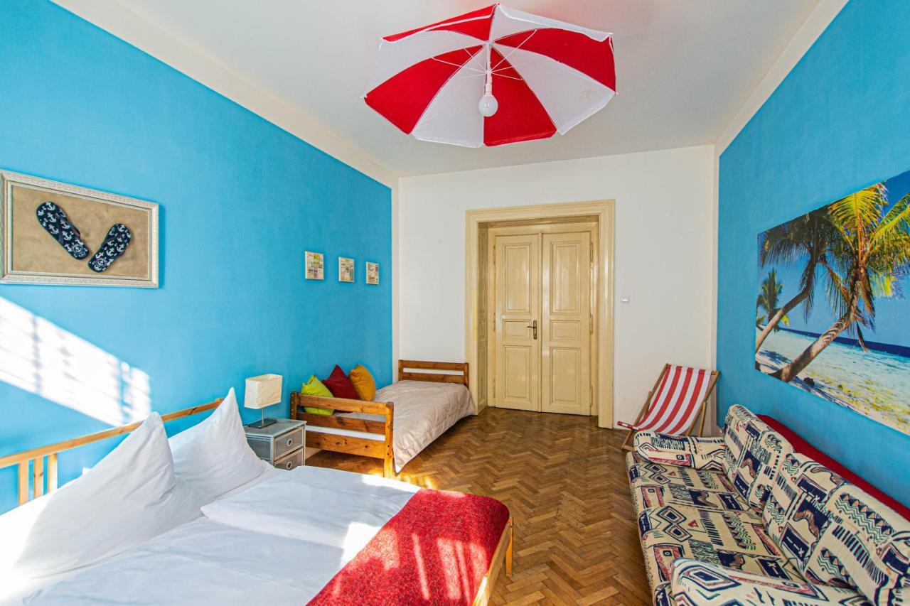 For Celebrations Spacious 3Bdr Apartment With Balcony Prague Exterior photo