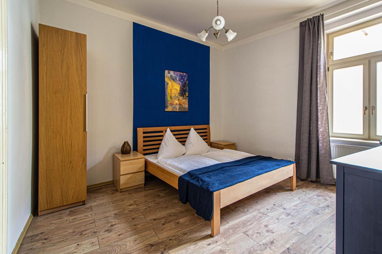 For Celebrations Spacious 3Bdr Apartment With Balcony Prague Exterior photo