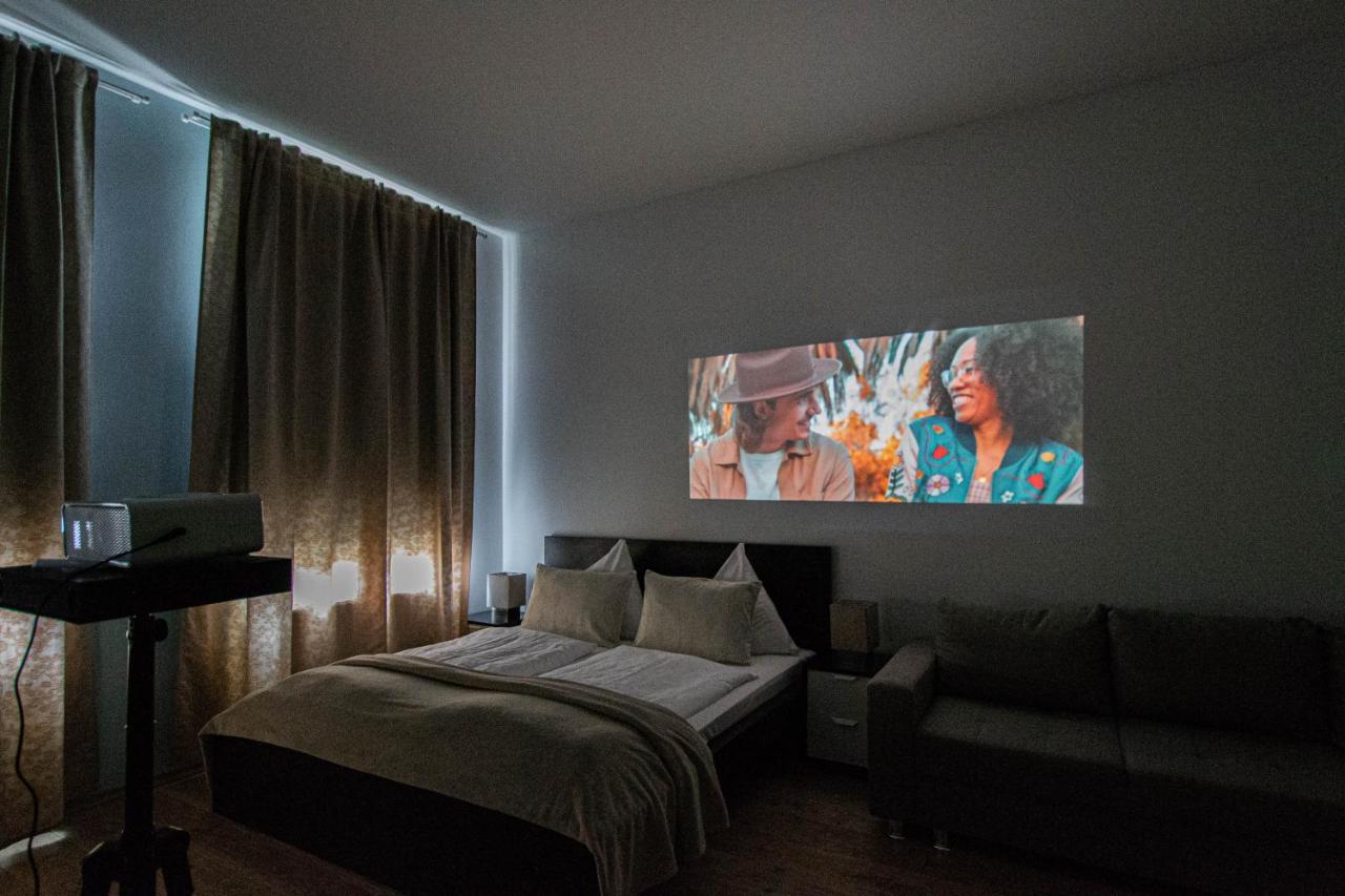 For Celebrations Spacious 3Bdr Apartment With Balcony Prague Exterior photo