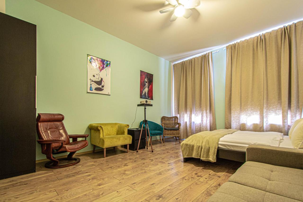 For Celebrations Spacious 3Bdr Apartment With Balcony Prague Exterior photo