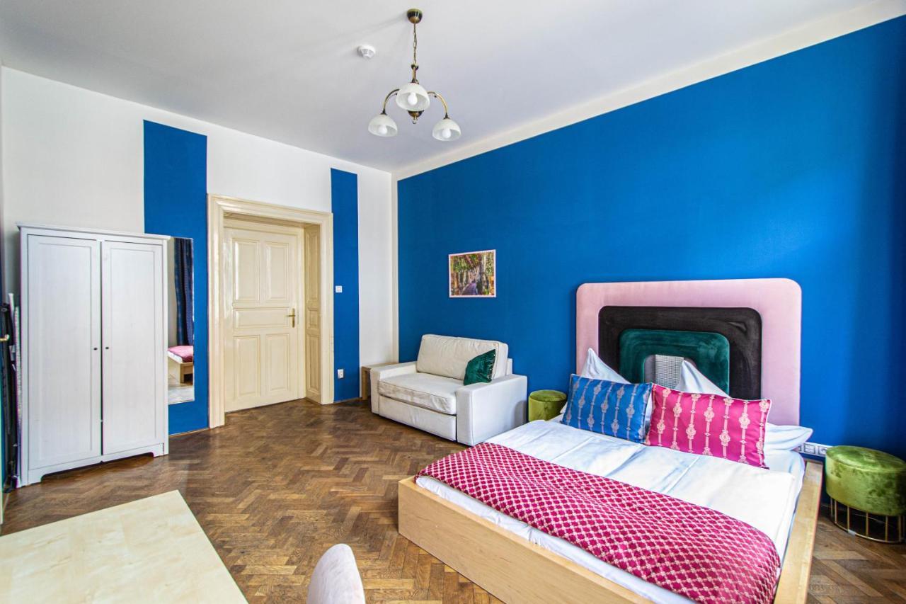 For Celebrations Spacious 3Bdr Apartment With Balcony Prague Exterior photo