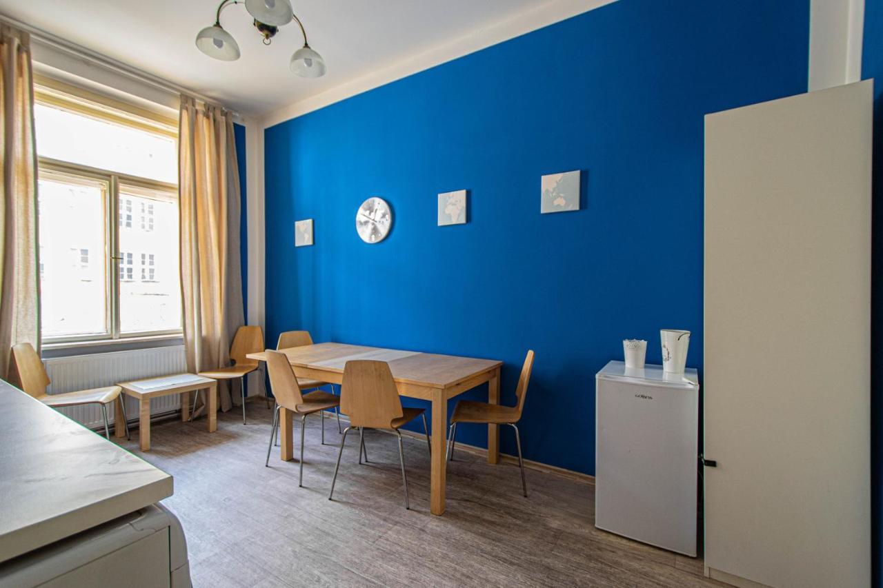 For Celebrations Spacious 3Bdr Apartment With Balcony Prague Exterior photo